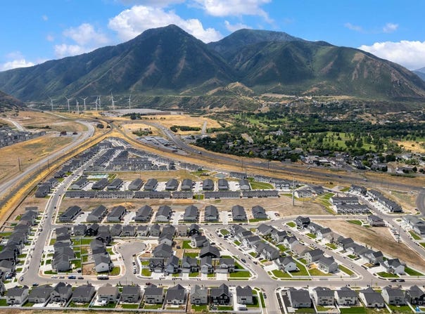 1268 S Windy Ridge Dr, SPANISH FORK, UT 84660