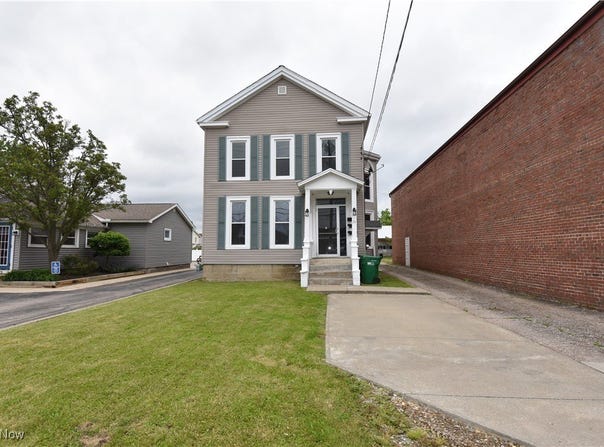70 N Chestnut Street, Jefferson, OH 44047