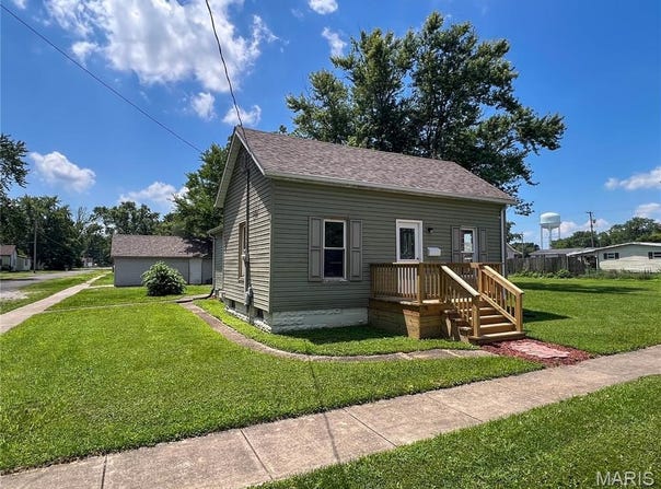 322 E 4th Street, Staunton, IL 62088