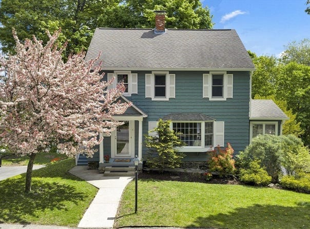 71 Morningside Rd, Worcester, MA 01602