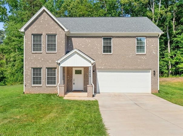 2948 Lashmit Drive, Winston-Salem, NC 27103