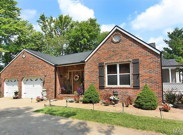 2110 Bainbridge Road, Jackson, MO 63755