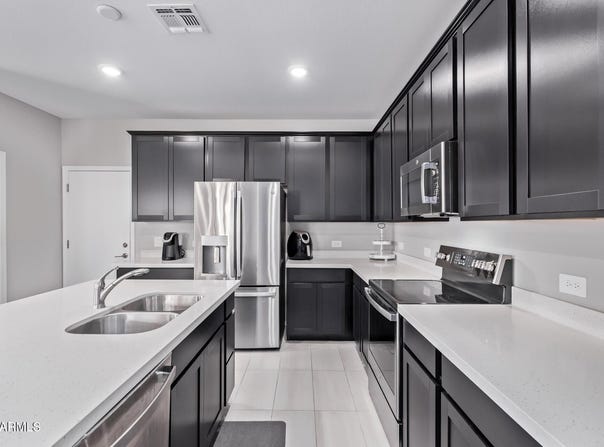 2625 S PEPPERTREE Drive, Gilbert, AZ 85295