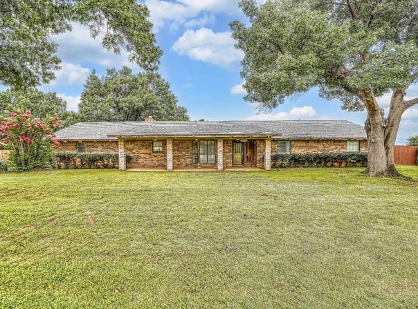 5102 Western Lane, Vernon, TX 76384