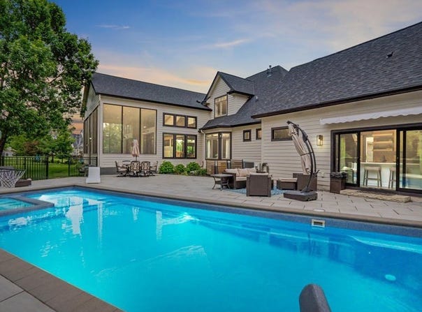 4951 Cherrywood Place, West Des Moines, IA 50265