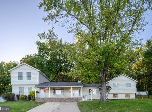 8410 COMMERCIAL Street, SAVAGE, MD 20763
