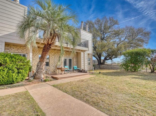 605 Port, Horseshoe Bay, TX 78657