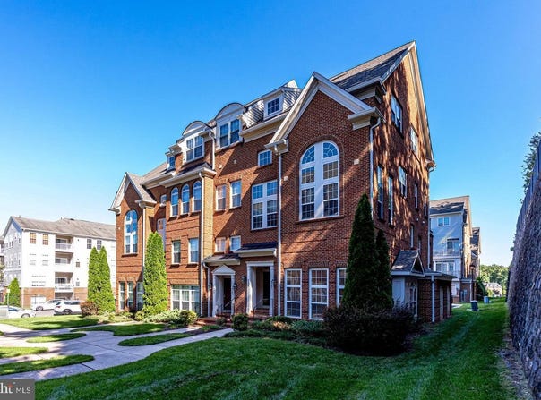 9587 WHEATS WAY, MANASSAS PARK, VA 20111