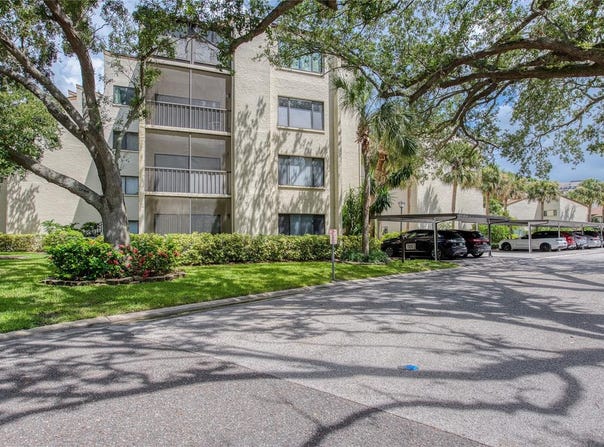 700 STARKEY ROAD, LARGO, FL 33771