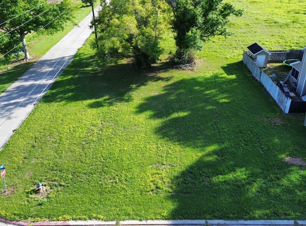101&103 Wolfe Street lot: 101/103, Thibodaux, LA 70301