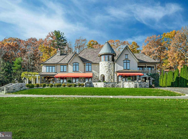 1212 BURGER HOLLOW ROAD, EFFORT, PA 18330