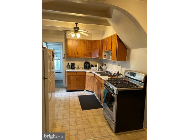 11 GENTIAN STREET, BROWNS MILLS, NJ 08015