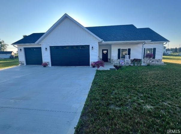 110 Meadow Court, Argos, IN 46501
