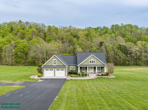 800 Smith Grove Rd, Burkesville, KY 42717
