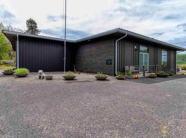 308 S 6th St, Dayton, WA 99328