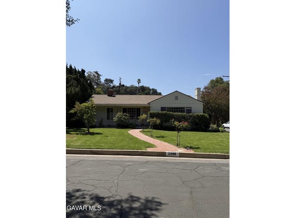 2500 Story Place, Glendale, CA 91206