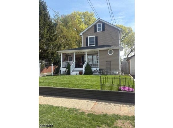 245 S Madison Ave, Dunellen Boro, NJ 08812-1411