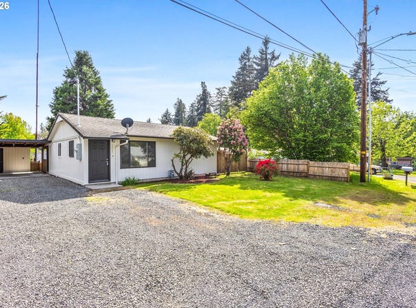 1111 SPRUCE St, SweetHome, OR 97386