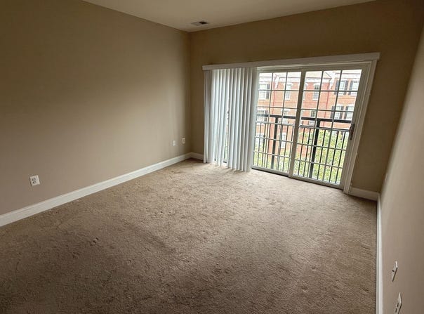 600 COMMODORE CT, PHILADELPHIA, PA 19146