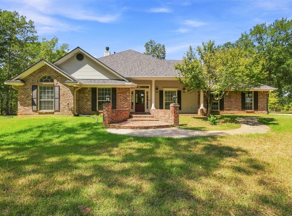 8149 Southdowns Drive, Shreveport, LA 71107