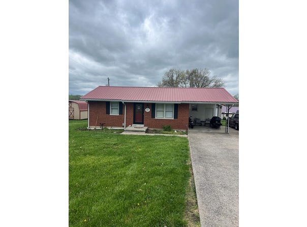 57 Dorothy St, Flemingsburg, KY 41041