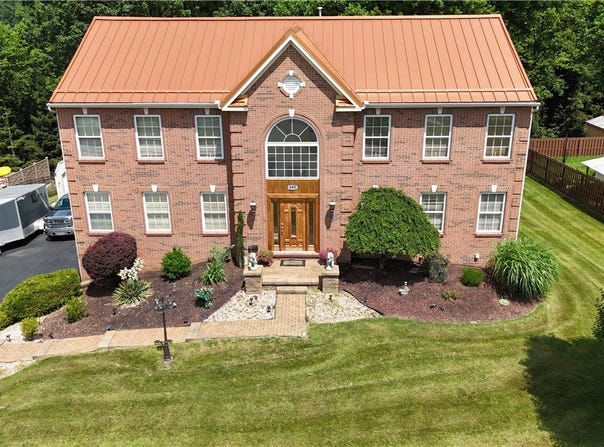440 Chapeldale Dr, Upper Burrell, PA 15613