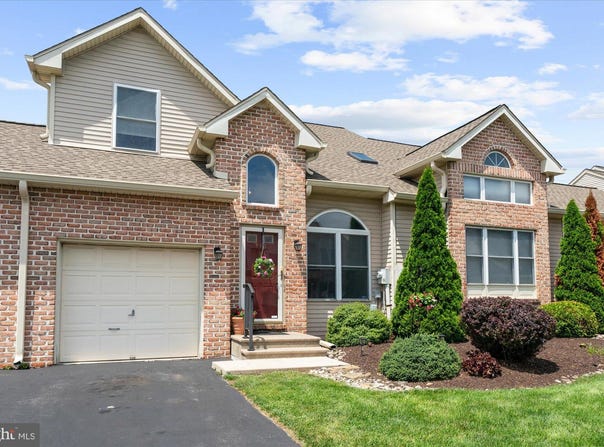 318 WINDSOR PLACE, MACUNGIE, PA 18062