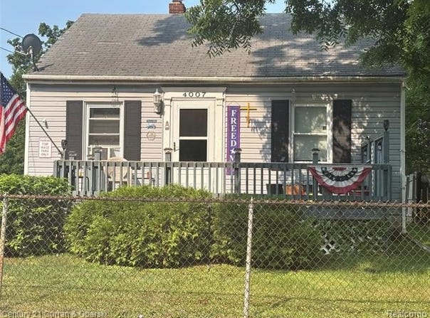 4007 Coggins Avenue, Flint, MI 48506