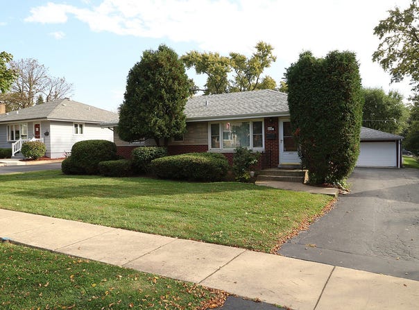 15 8th Street, Downers Grove, IL 60515