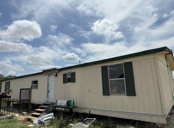 1689 Fox Ln,, Lockhart, TX 78644