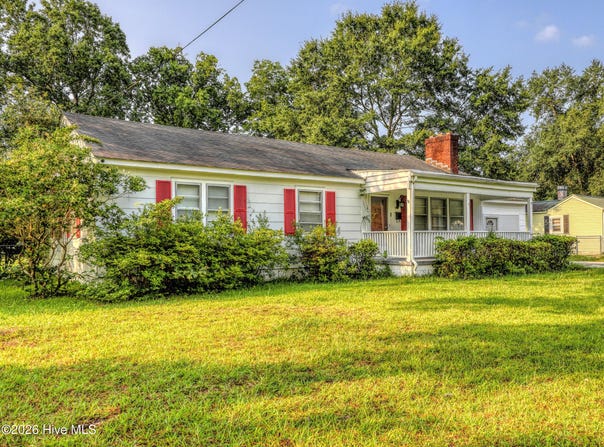 111 Pineview Street, Havelock, NC 28532