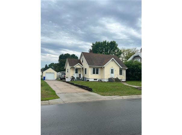 765 Ash Street, Dawson, MN 56232