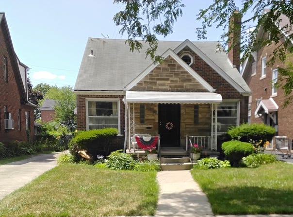 8043 E Morrow Circle Street E, Detroit, MI 48204