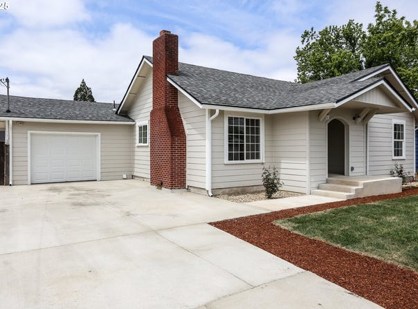 554 19TH ST, Springfield, OR 97477