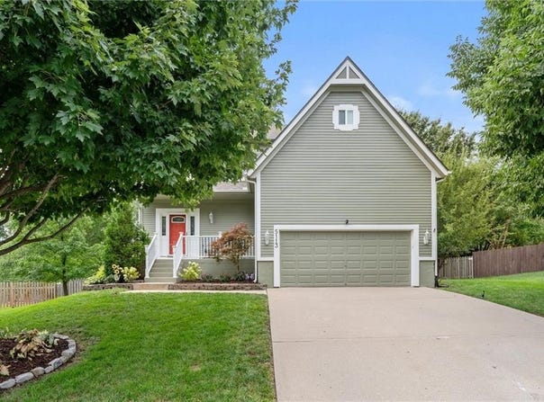 5113 Noreston Street, Shawnee, KS 66225