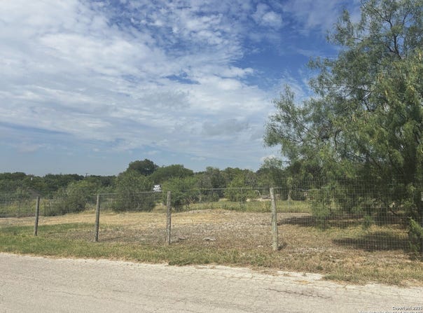 5103 cannon, San Antonio, TX 78228