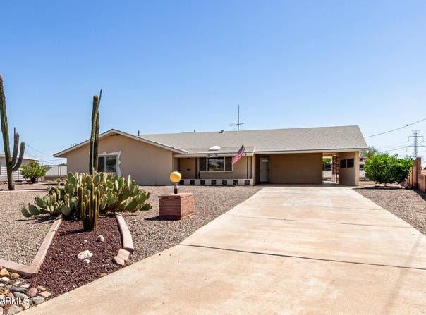 11433 W Lakeshore Drive, Youngtown, AZ 85363