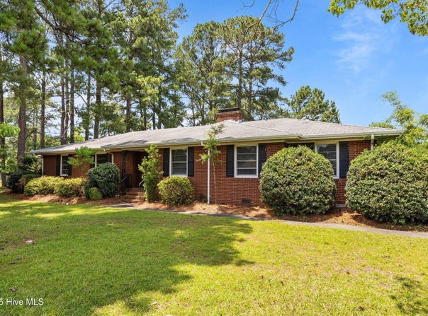 3015 Carey Road, Kinston, NC 28504