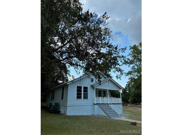 402 Redden Avenue, Tallassee, AL 36078