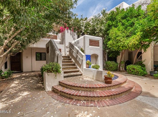 5200 S LAKESHORE Drive, Tempe, AZ 85283