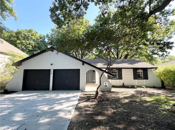 718 Mulberry Street, Lee's Summit, MO 64086