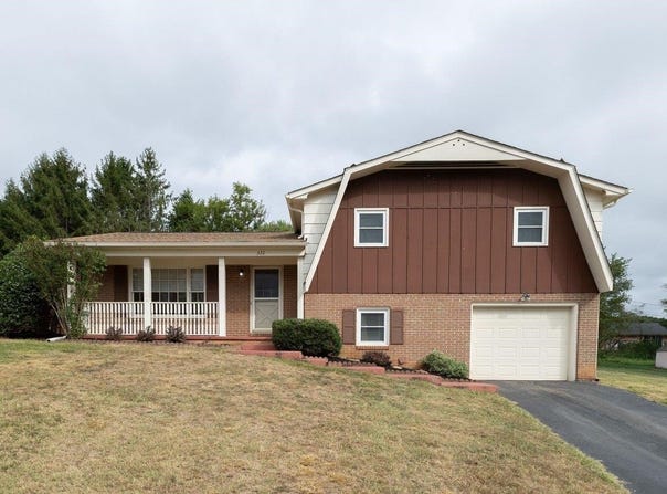 322 ANN ST, STAUNTON, VA 24401