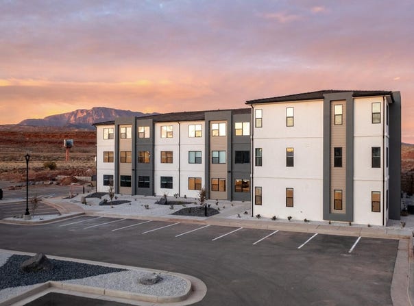 226 N Cliff Side DR, Hurricane, UT 84737
