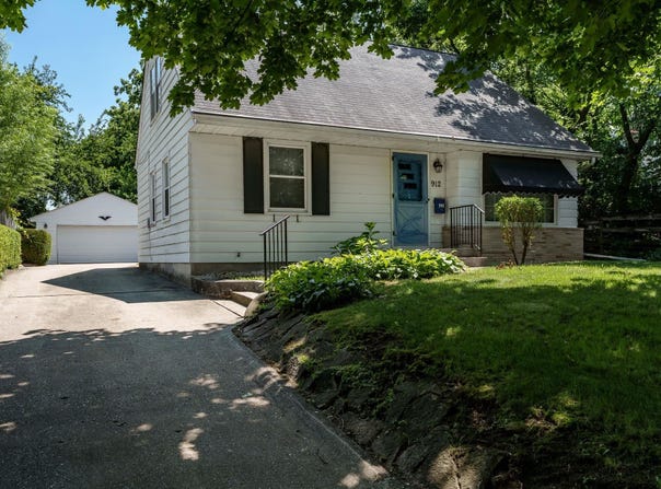 912 29TH, ROCKFORD, IL 61108