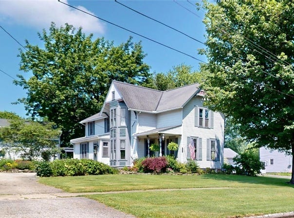14436 Hickox Street, Burton, OH 44021