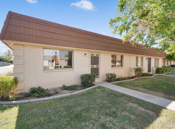 1638 E DONNER Drive, Tempe, AZ 85282