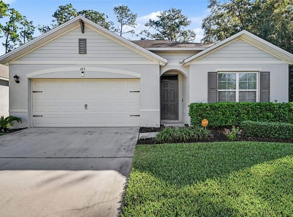 323 CHARLES Drive, DELAND, FL 32724