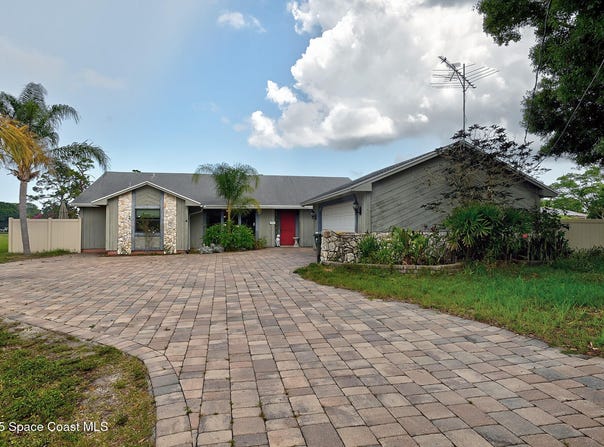 1387 Gleneagles Court, Rockledge, FL 32955