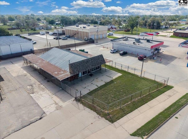 12 N Main St, South Hutchinson, KS 67505