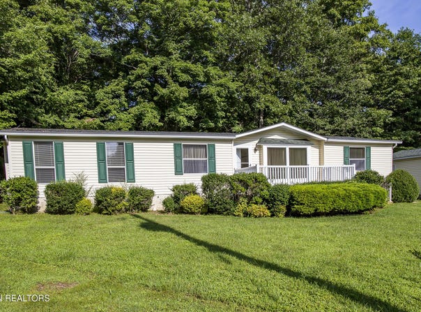 18 Prestonwood Terrace, Crossville, TN 38558